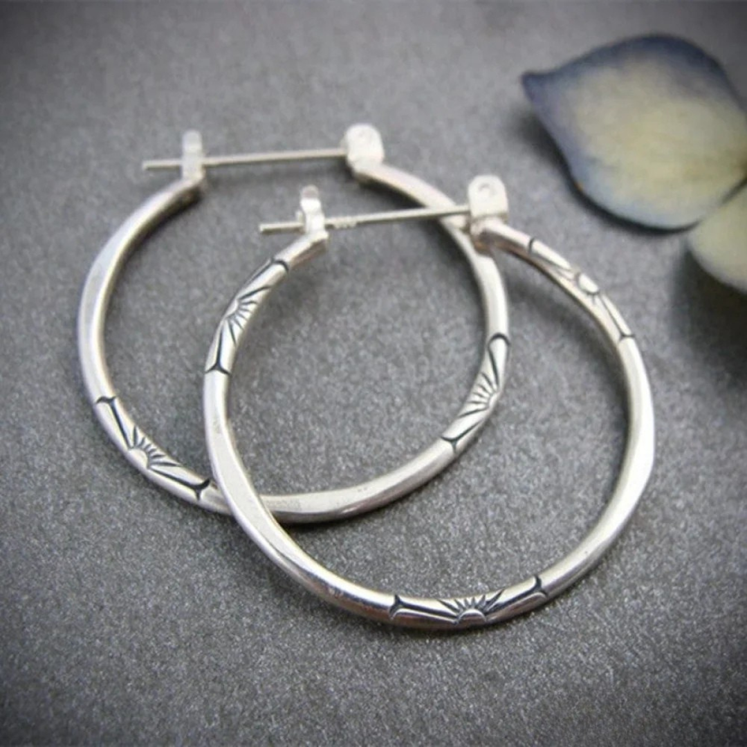 GLITTERA | Silver Classic Earrings