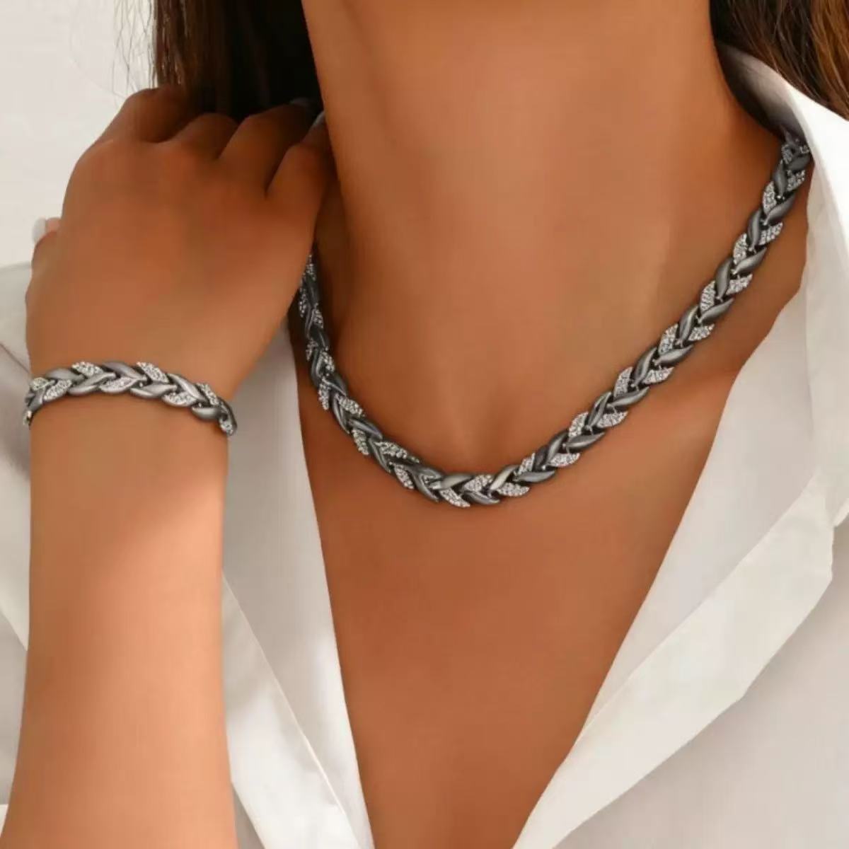 SIRENA | Wheat Braid Necklace & Bracelet Set