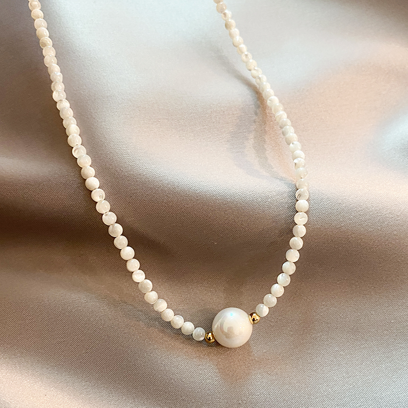 LUNA | Pearl Necklace