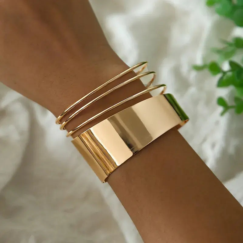 TWINKLET | Gold Vintage Bracelet