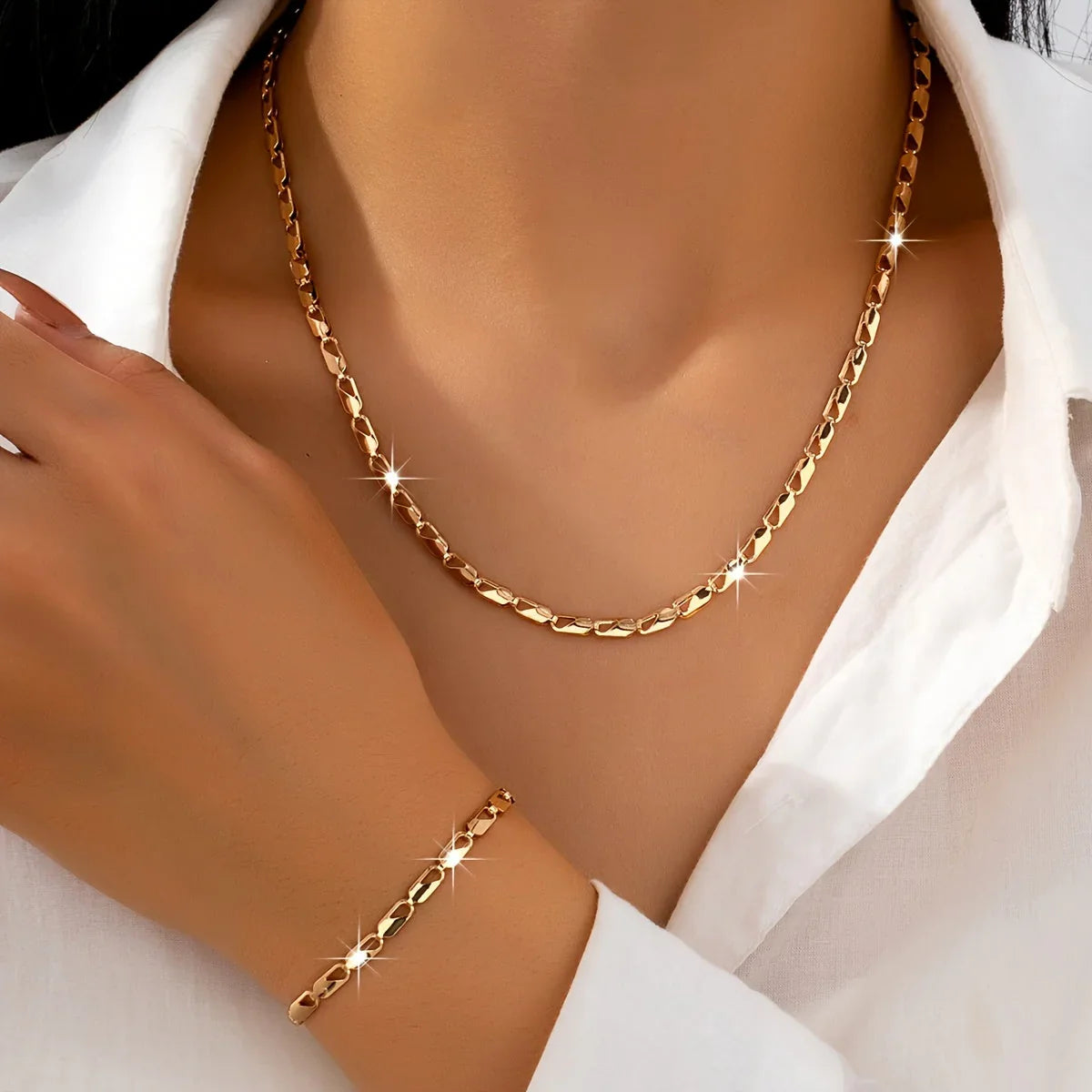 DAMASKA | Gold Elegant Bracelet
