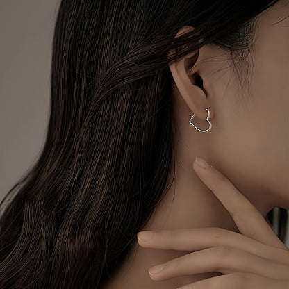 BLAZESTONE | Gold Heart Earrings