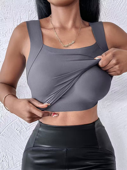 Milan négyszögletes nyakkivágással