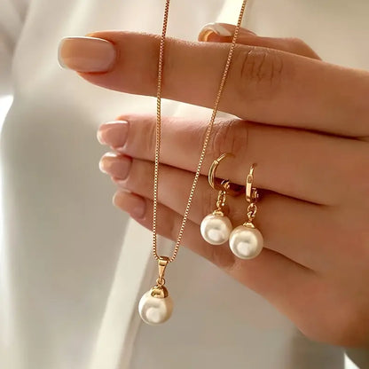 PIERSIDE | Elegant Necklace