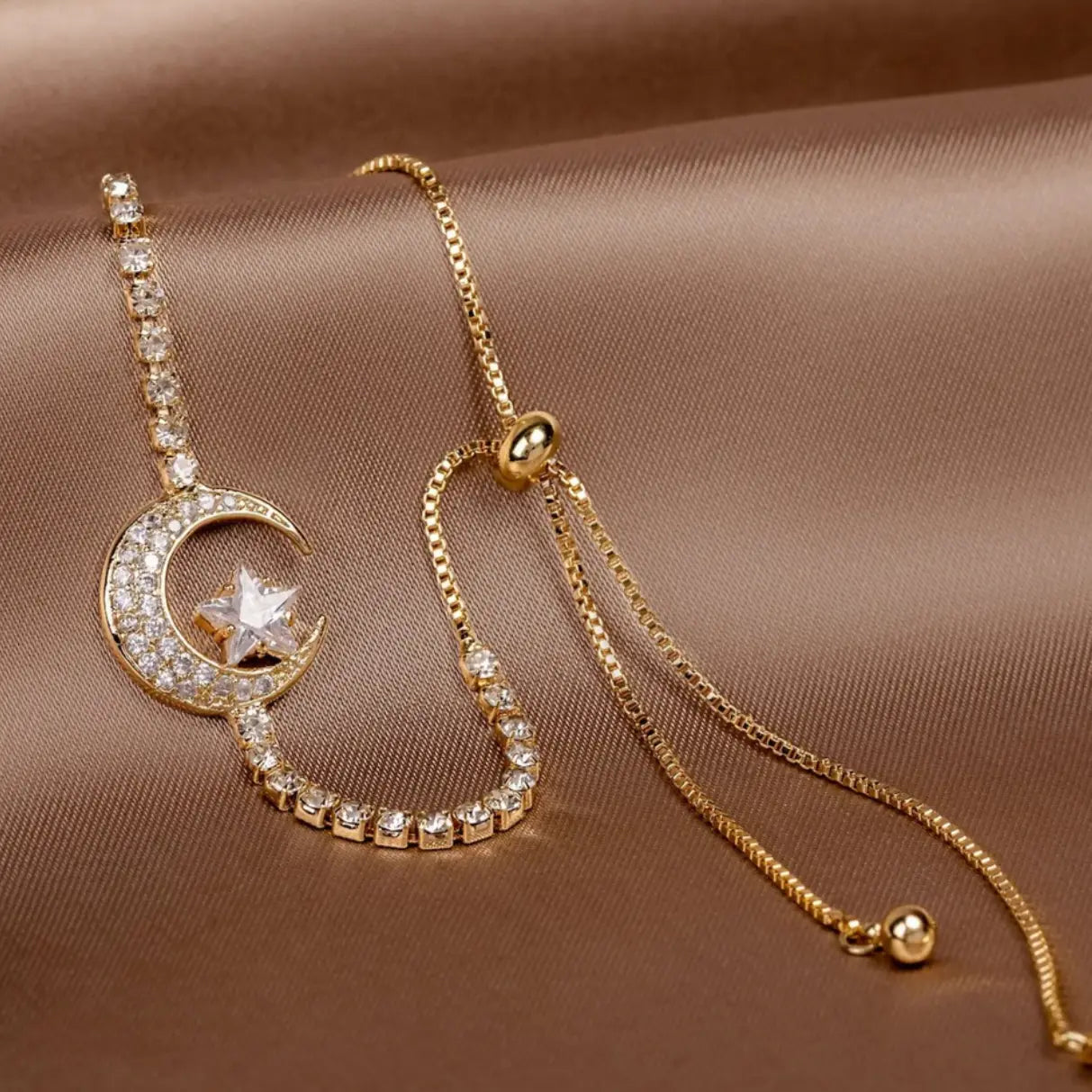 KELP | Gold Zirconia Bracelet