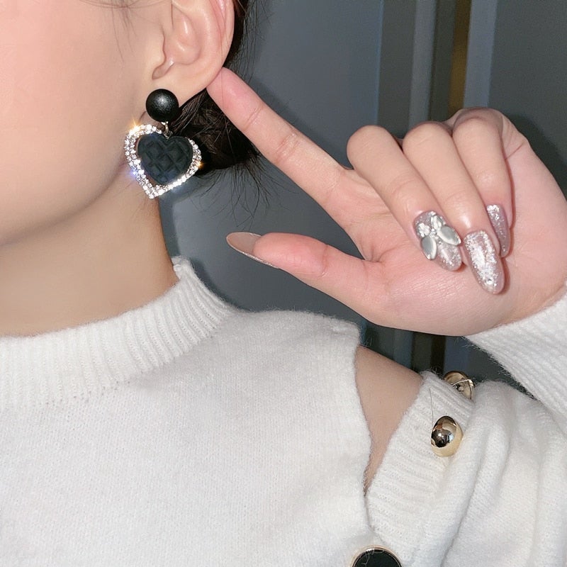 ONYX | Black Heart Gold Earrings