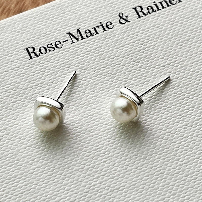 BROOK | Freshwater Pearl Earrings