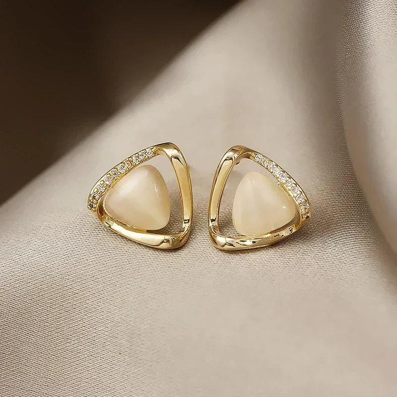 MISTLETOE | Sophisticated Earrings