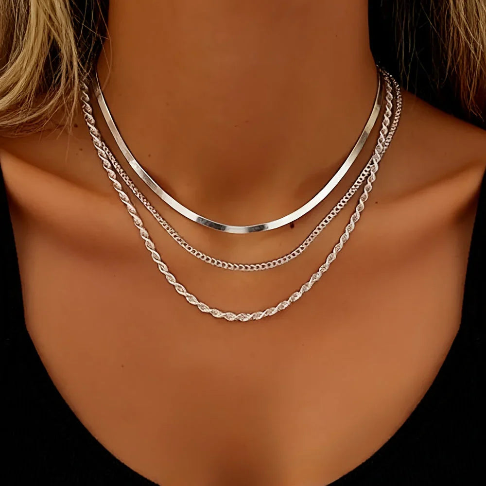 PAISLEYA | Gold Elegant Necklace