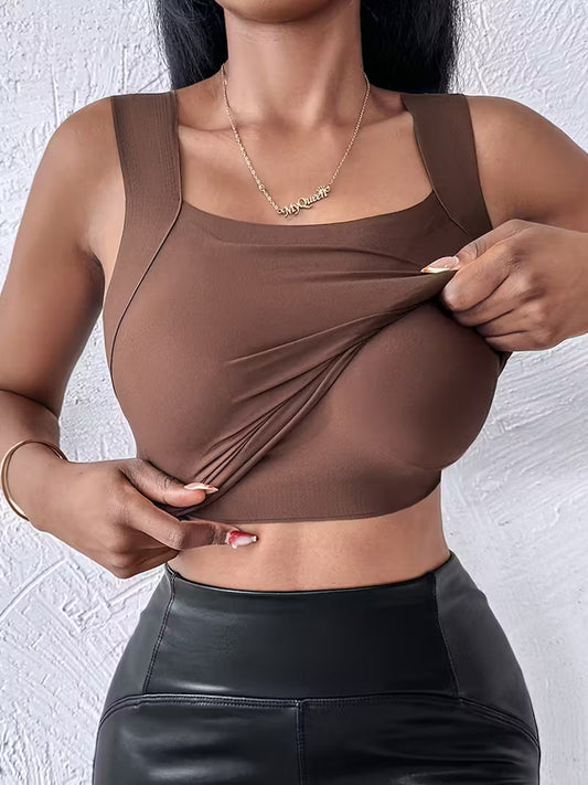 Milan négyszögletes nyakkivágással