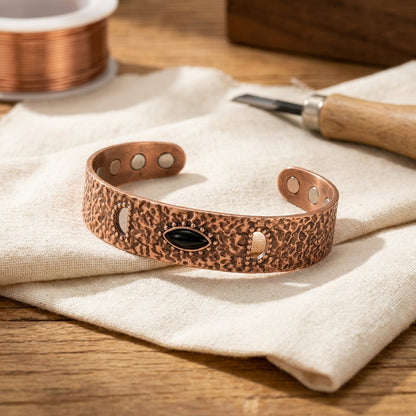 BRUME | Onyx Hammered Copper Cuff