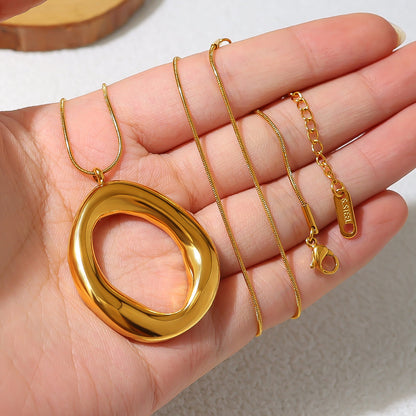 ELLIPSE | Gold Oval Necklace
