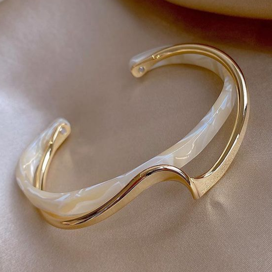 CITRINE | Gold Elegant Bracelet