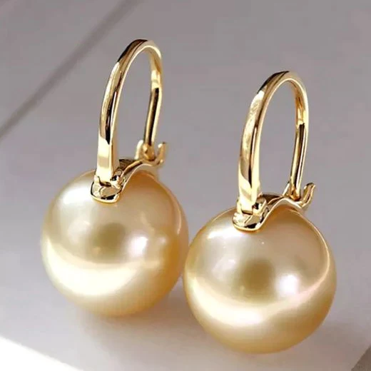 GRACE | Elegant Gold Pearl Earrings