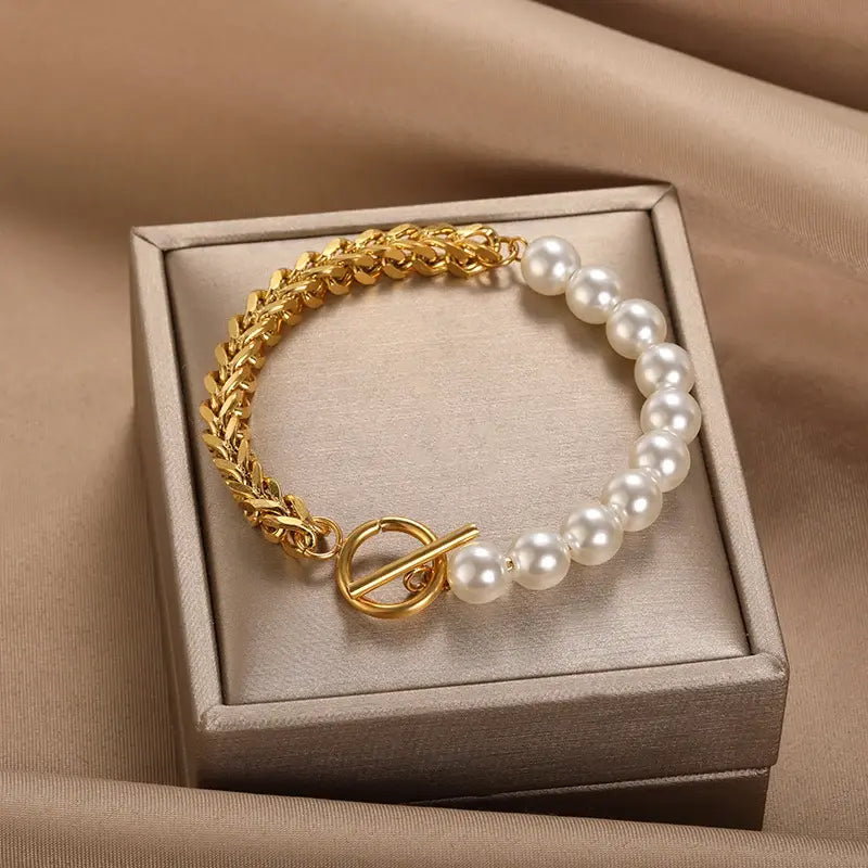 OPHELIA | Elegant Gold Pearl Bracelet