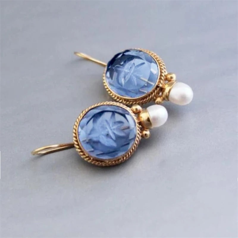 SOPHIA | Timeless Pearl Earrings
